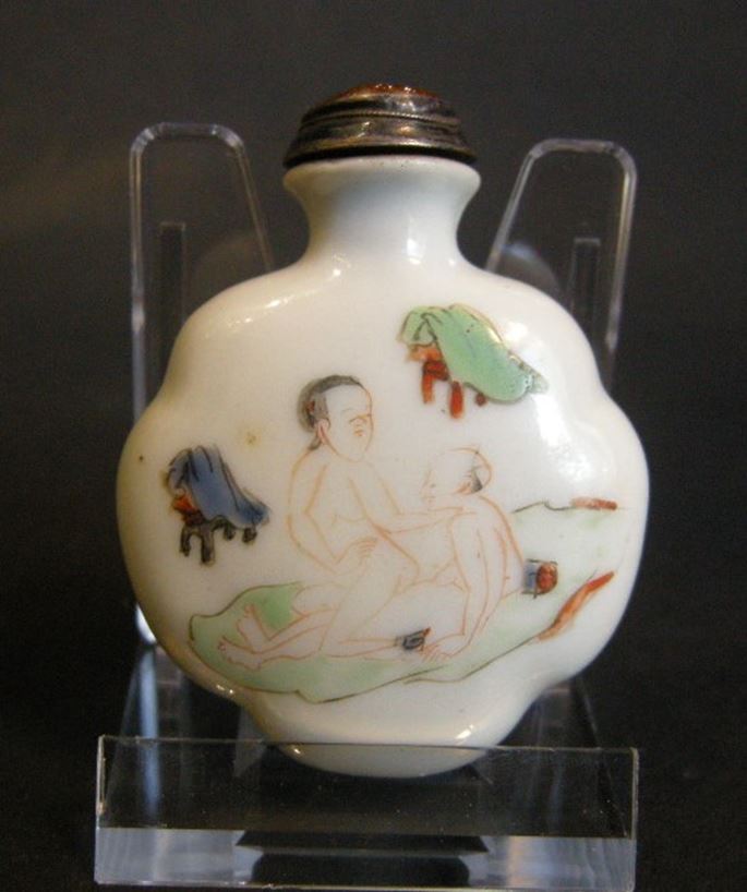 Porcelain snuff bottle shape rare decorated on each face with erotic decor | MasterArt